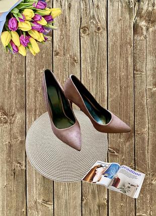 Туфли-ладочки