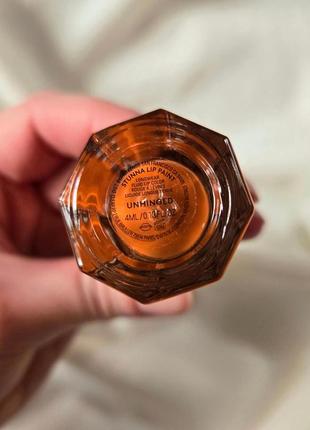 Стойкая матовая помада fenty beauty by rihanna stunna lip paint - unhinged