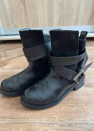 Ботинки женские