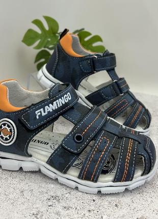 Босоніжки р. 27,28,30