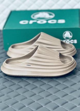 Шльопанці жіночі crocs mokko шльопки крокс коричневі бежеві