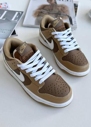 Nike dunk low brown