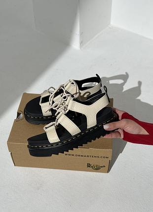 Сандали dr. martens 3