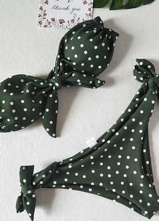 Купальник є мега-популярної моделлю.