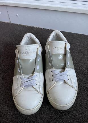 Кроссовки valentino