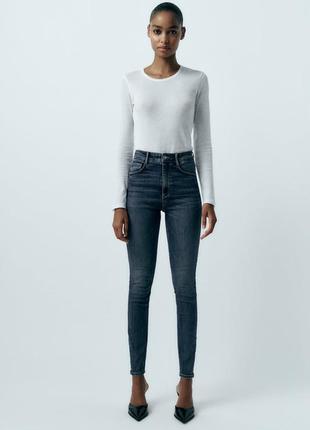 Джинси zara high-rise skinny sculpt trf jeans по фігурі в обтяжку