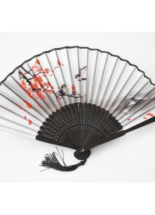 Китайский веер складной с кисточкой черный, веер ручной бамбуковый
