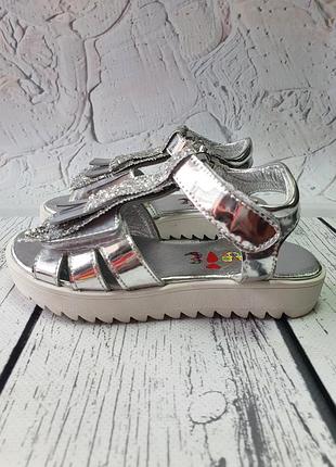 Босоніжки для дівчаток 2