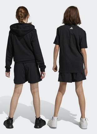 Спортивні шорти челсі з логотипом adidas essentials small logo chelsea shorts2 фото