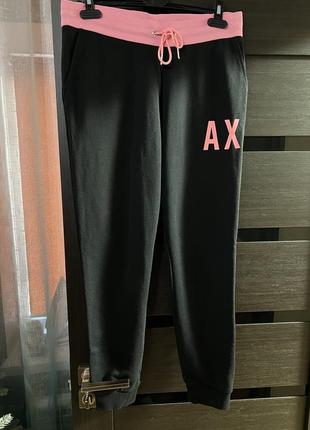В наявності штани від armani exchange
