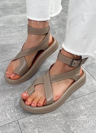 Босоножки кожа 36-40