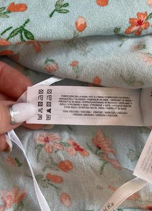 Топ синій з помаранчевим квітковим принтом primark розмір 365 фото