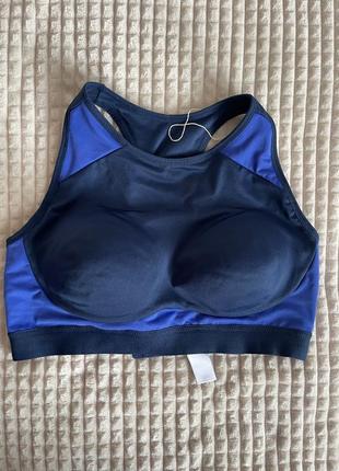 Новый спортивный топ