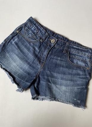 Шорти