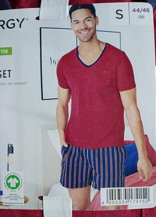 Новый мужской комплект футболка + шорты