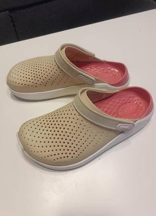 Crocs женские сабо literide clog powder