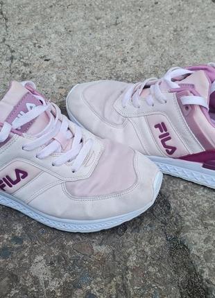 Fila 40р. 25.5см кросівки бігові