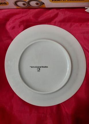 Набор. керамическая тарелка с миньонами и красками