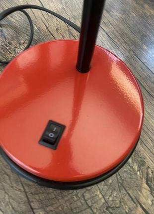 Лампа настольная