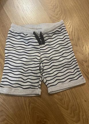 Шорти