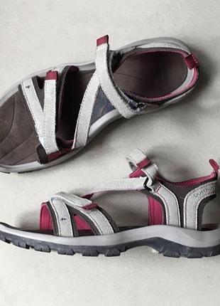 Сандалі quechua (франція) оригінал