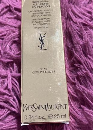 Матирующая тональная основа для лица yves saint laurent all hours foou