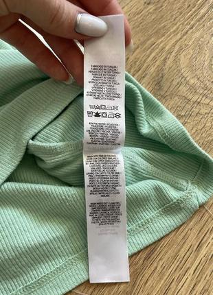 Кроп топ зелений з вишивкою ромашки primark m6 фото