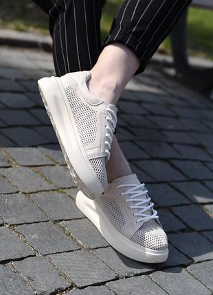 Кеди натуральної шкіри перфорація беж