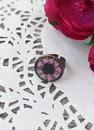 Вышитая кольца "цветочный венок"