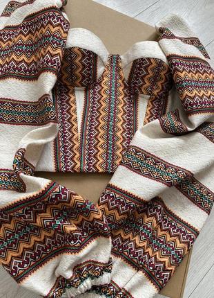 Вишитий корсет , корсет з чашечкою, корсет з рукавами