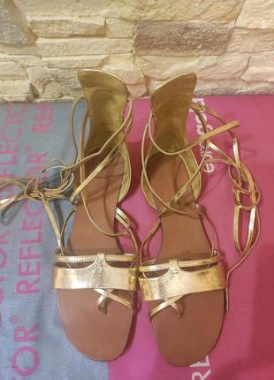 Босоніжки/сандал/,гладіатори zara
