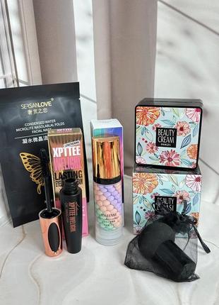 Набор декоративной косметики - тональный кушон, база для макияжа, тушь