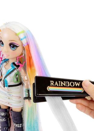 Лялька rainbow high - стильна зачіска (з аксесуарами) 5693296 фото