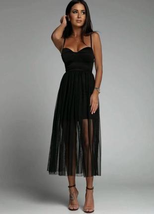 Чорна сукня корсет з фатином