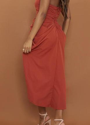 Сукня від бренду prettylittlething 2