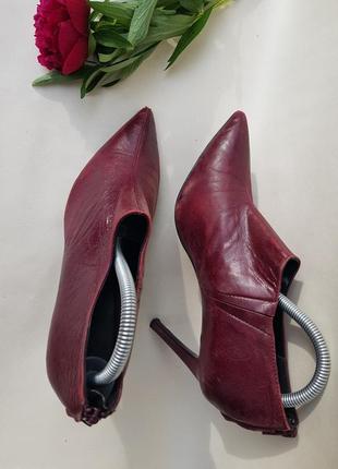 Элегантные стильные кожаные вишневые бордовые туфли ботильоны mng mango 404 фото