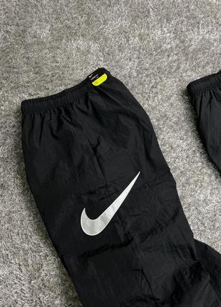 Nike nylon pants side swoosh2 фото