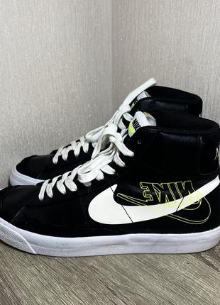 Nike blazer mid 77