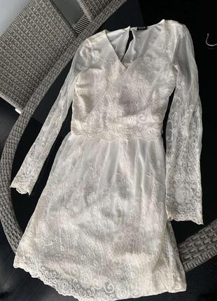 Біле ажурне кружевне плаття vila розмір м1 фото