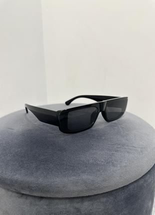 Чорні прямокутні сонцезахисні окуляри базові унісекс