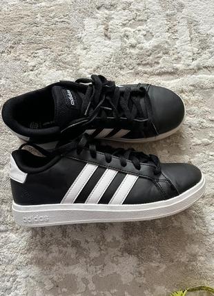 Кеди adidas grand court k gw6503 унісекс чорні кросівки жіночі 37