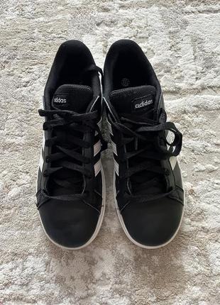 Кеди adidas grand court k gw6503 унісекс чорні кросівки жіночі 373 фото