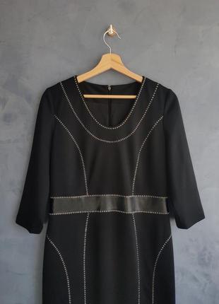 Крута чорна сукня силует3 фото