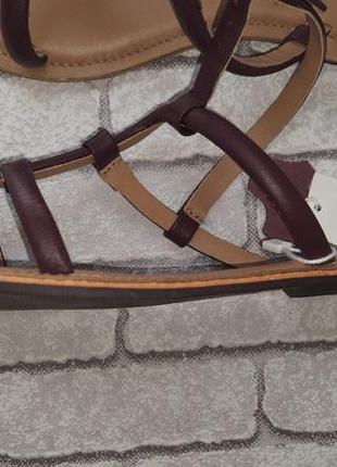 Стильные кожаные босоножки-сандалии unit6 фото