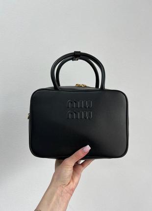 Женская кожаная сумка ❤️ miumu leather top handle bag black