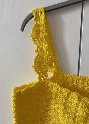 Яркий вязаний кроп топ желтого цвета р. s/m7 фото