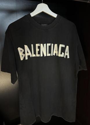 Футболка balenciaga