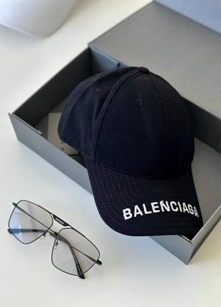 Чёрная кепка бейсболка баленсиага balenciaga