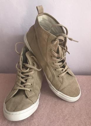 Кеди h&m бежевого кольору 36