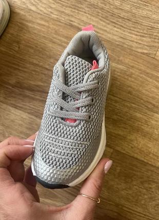 Кроссовки легкие кроссовки на девочку спорт 24 лето 14,5 primark